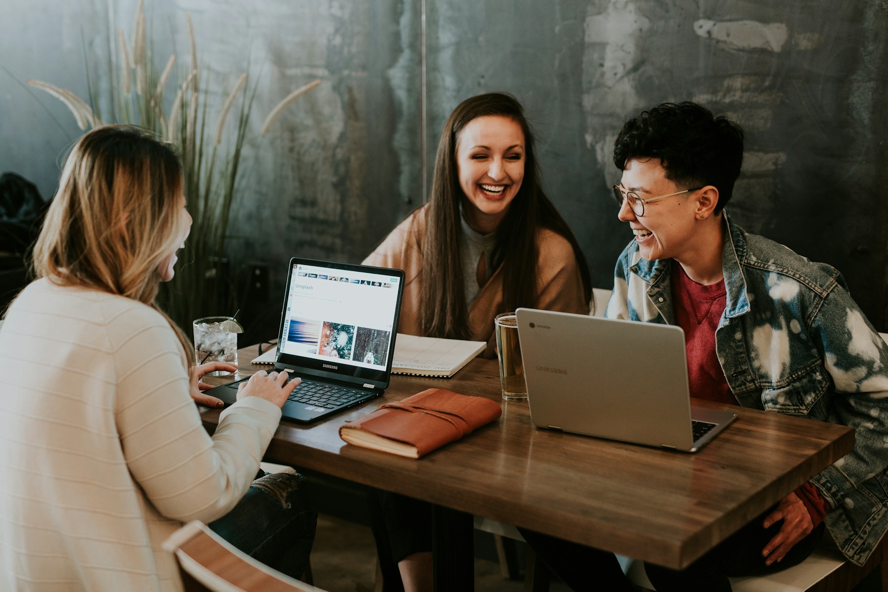 Aceinfluence team collaborating